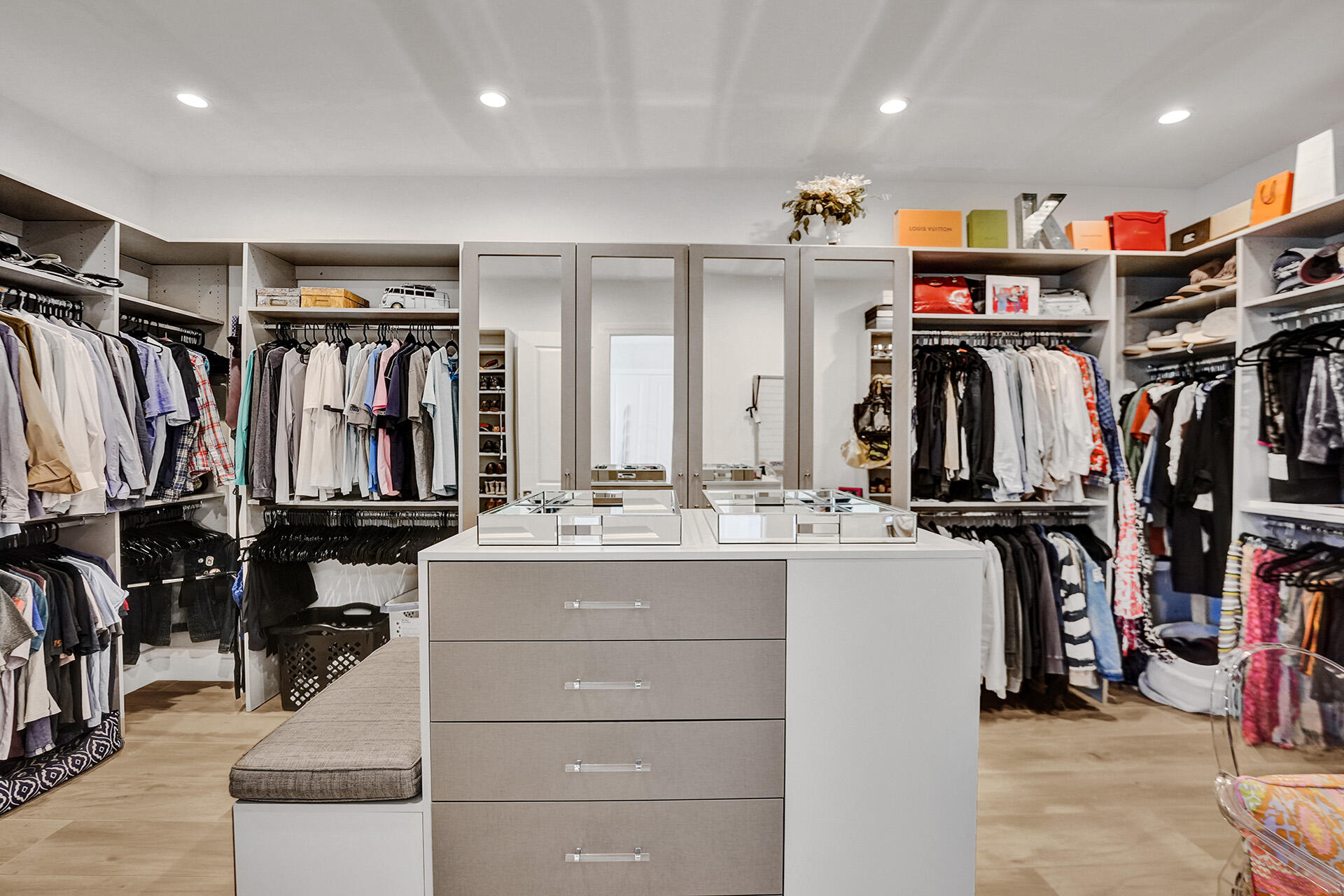 TUNISON PALMS SEC 2 - Residential