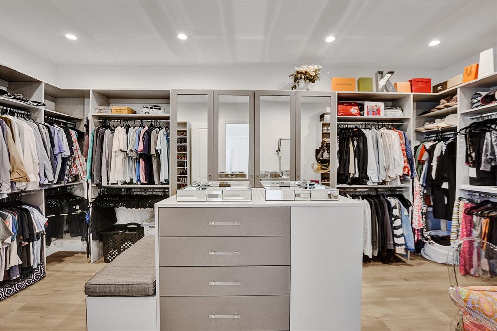 TUNISON PALMS SEC 2 - Residential