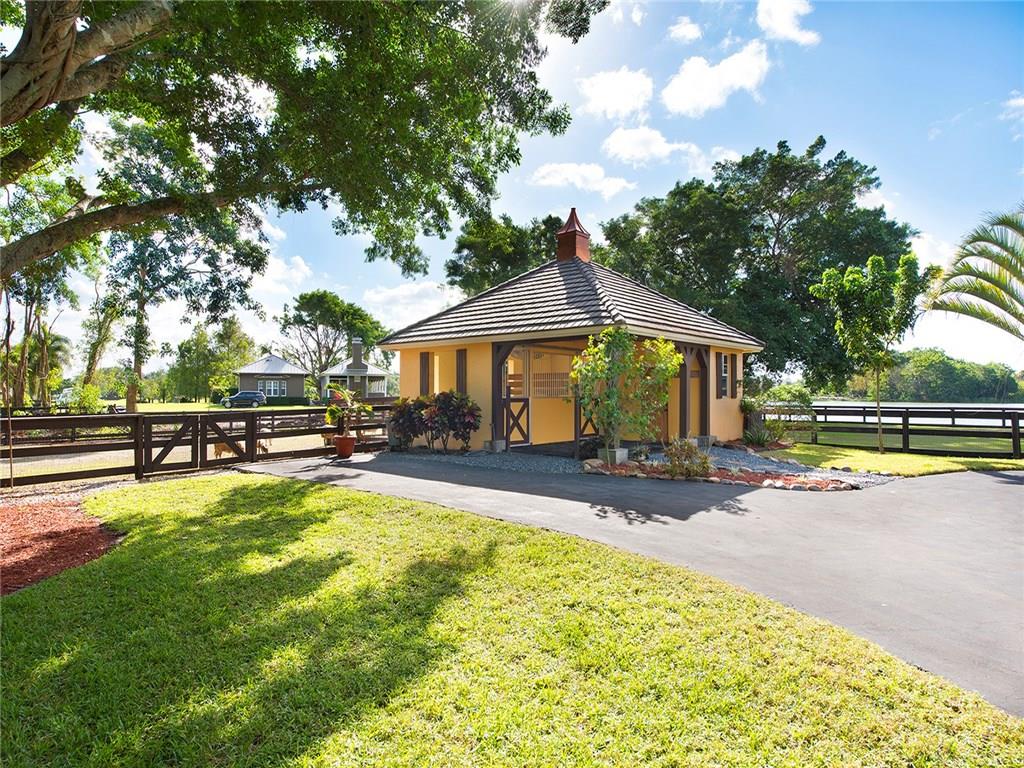 Horseshoe Acres - Residential