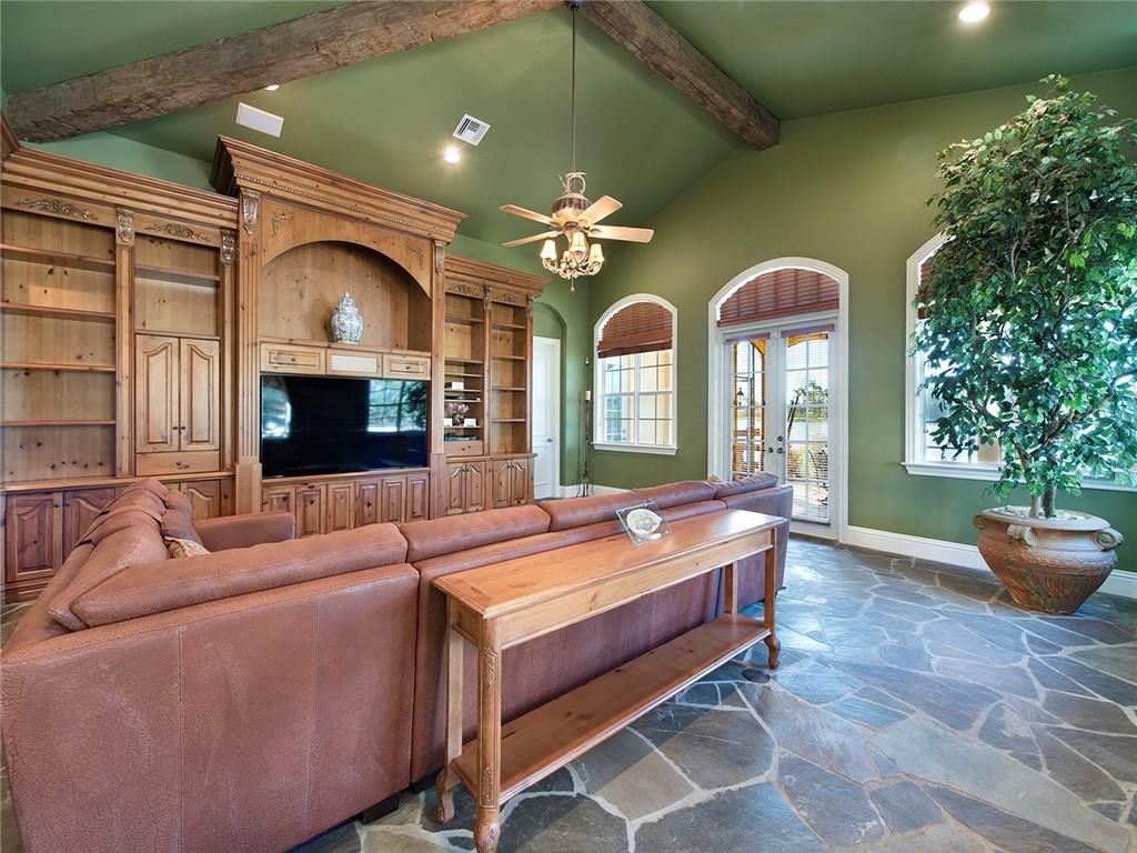 Horseshoe Acres - Residential