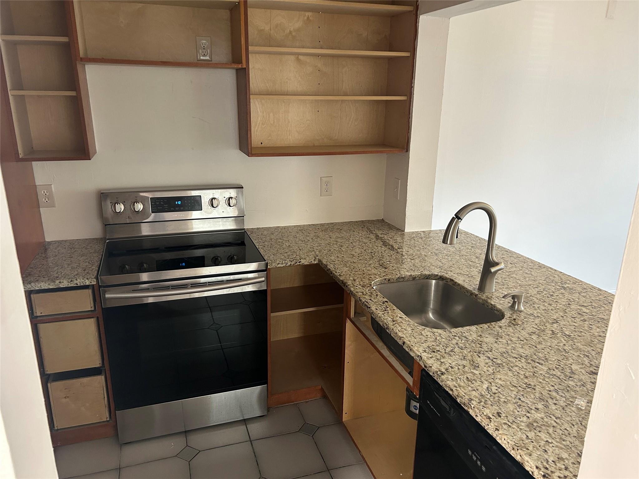 MONTERAY - Residential