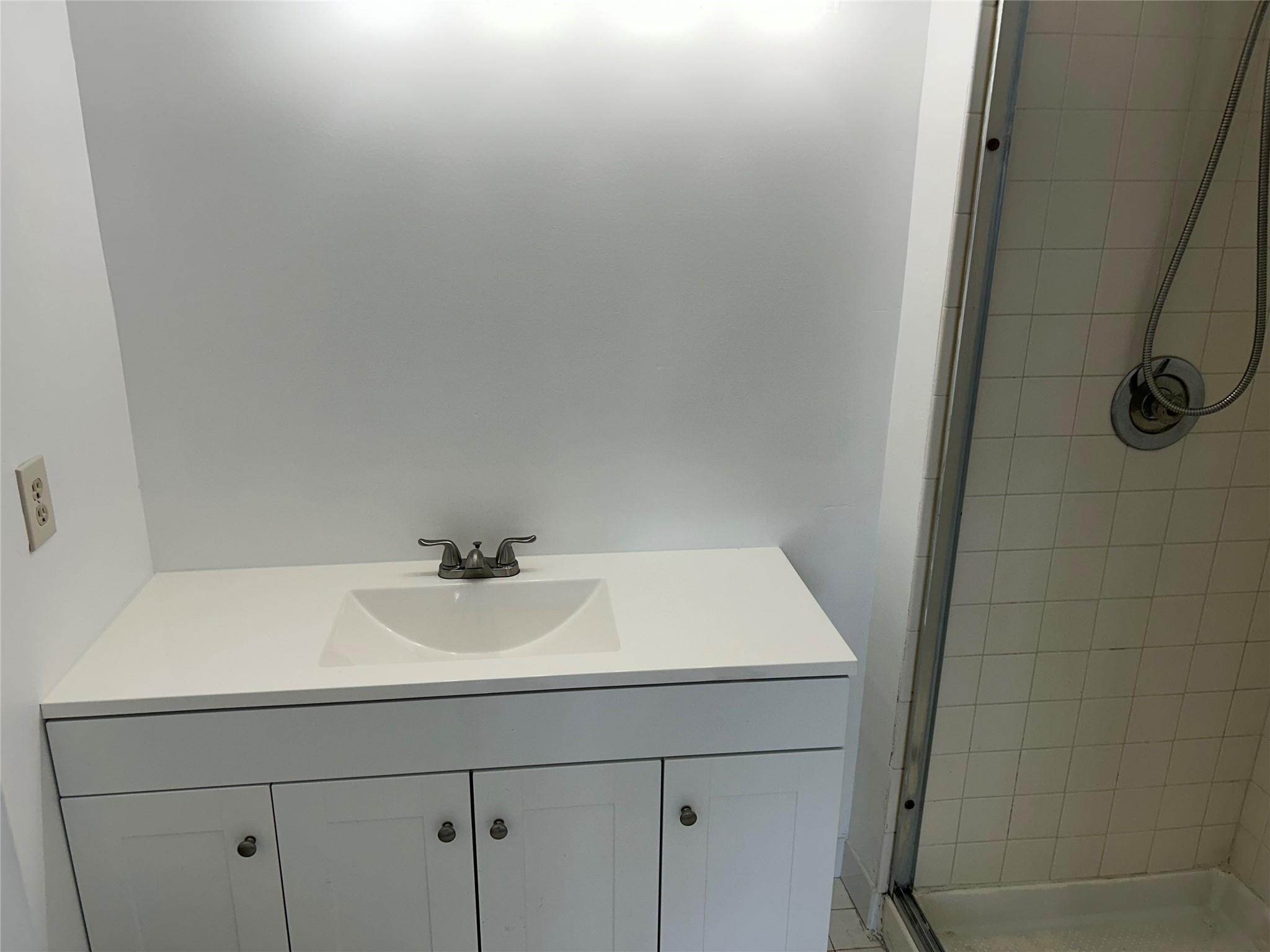 MONTERAY - Residential