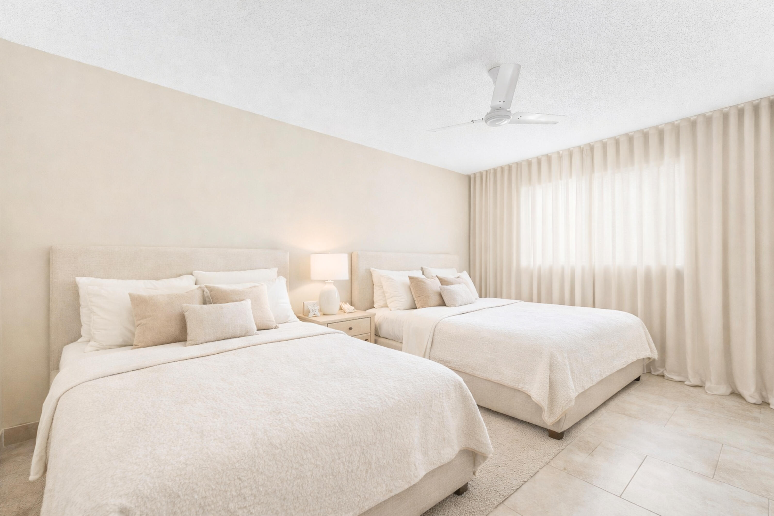 LAKESIDE VILLAGE CONDO 6 - Residential