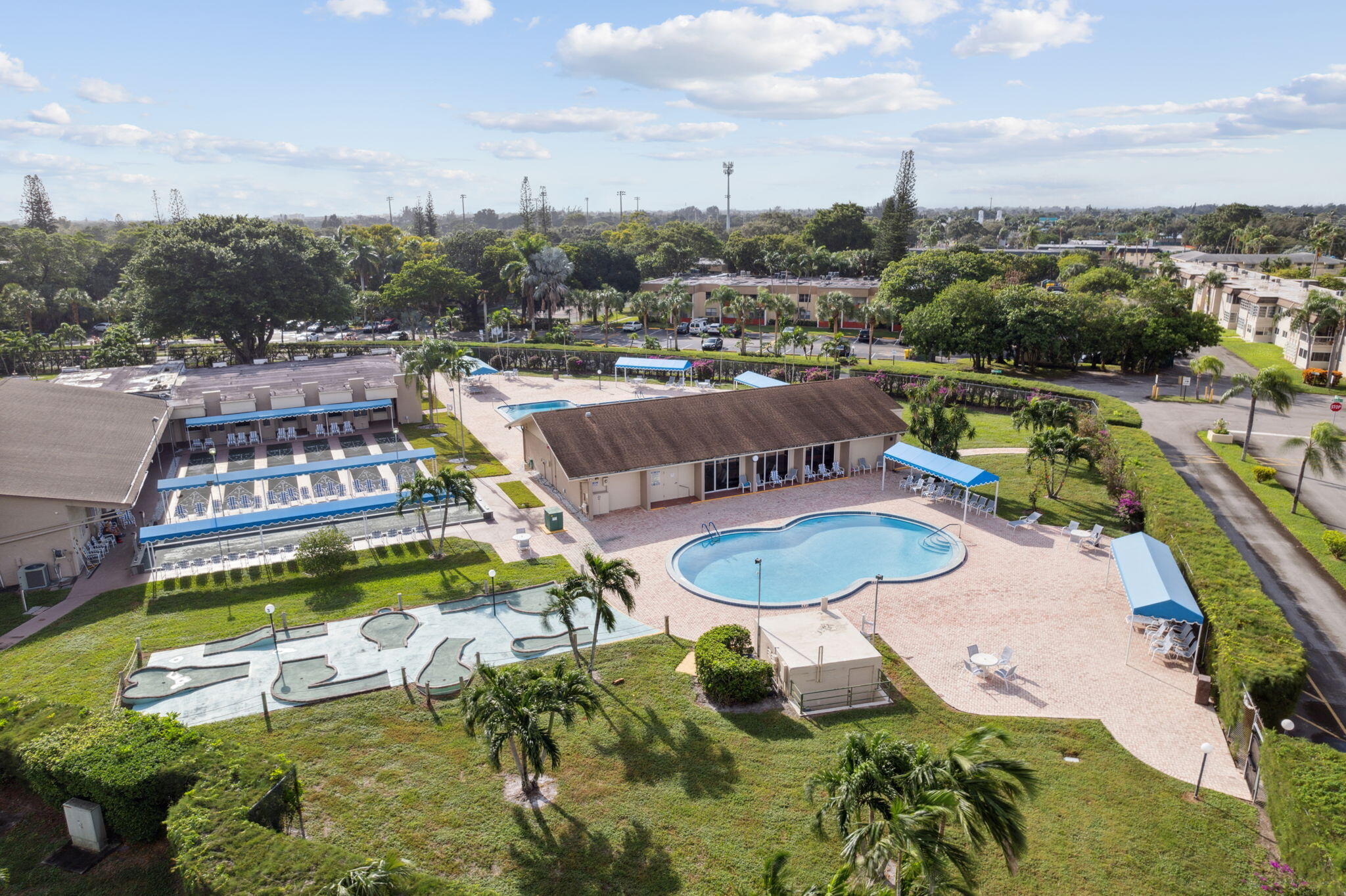 LAKESIDE VILLAGE CONDO 6 - Residential