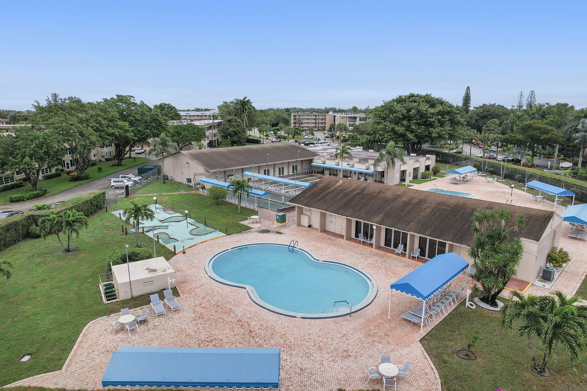 LAKESIDE VILLAGE CONDO 6 - Residential