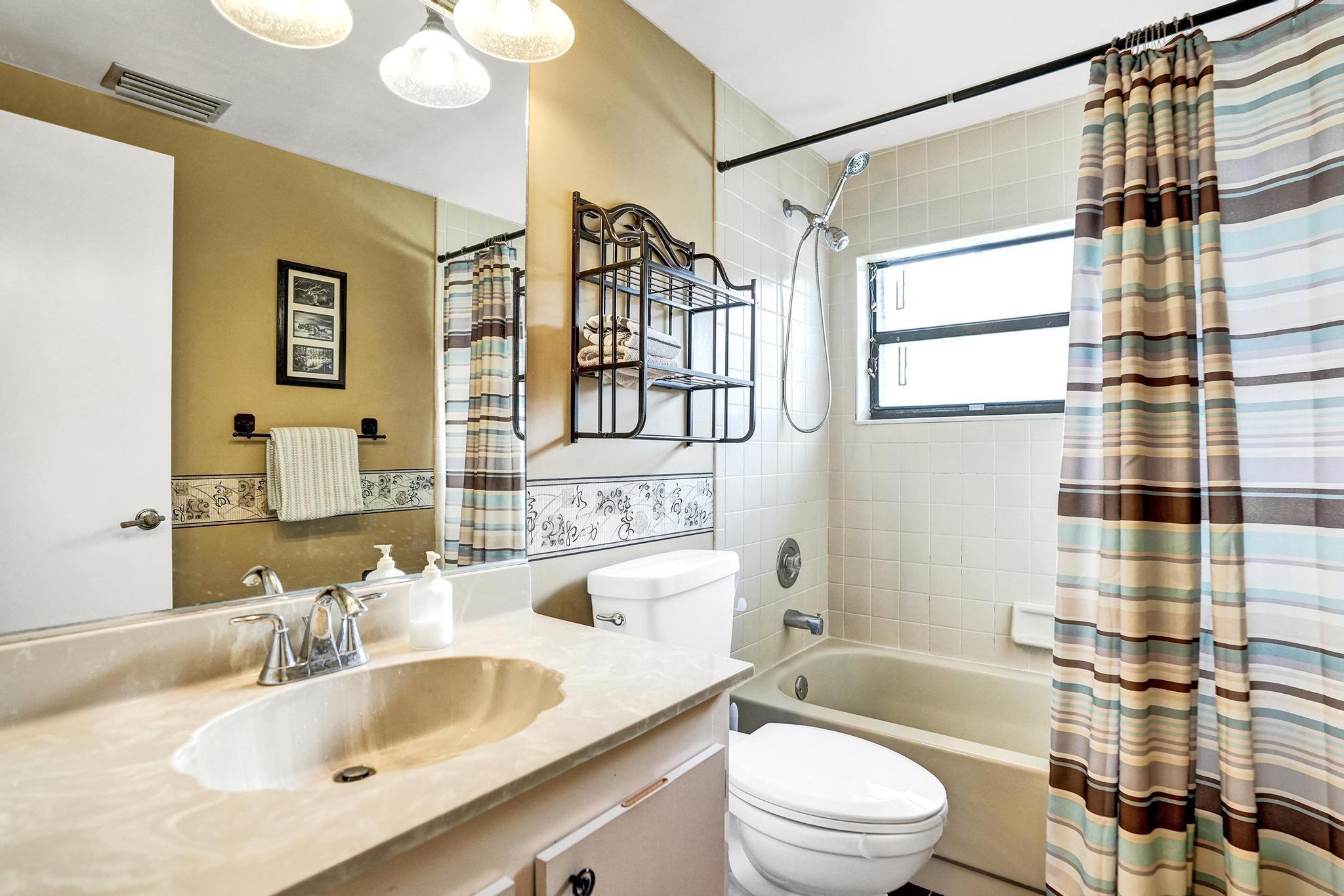 BOULEVARD WOODS NORTH - Residential