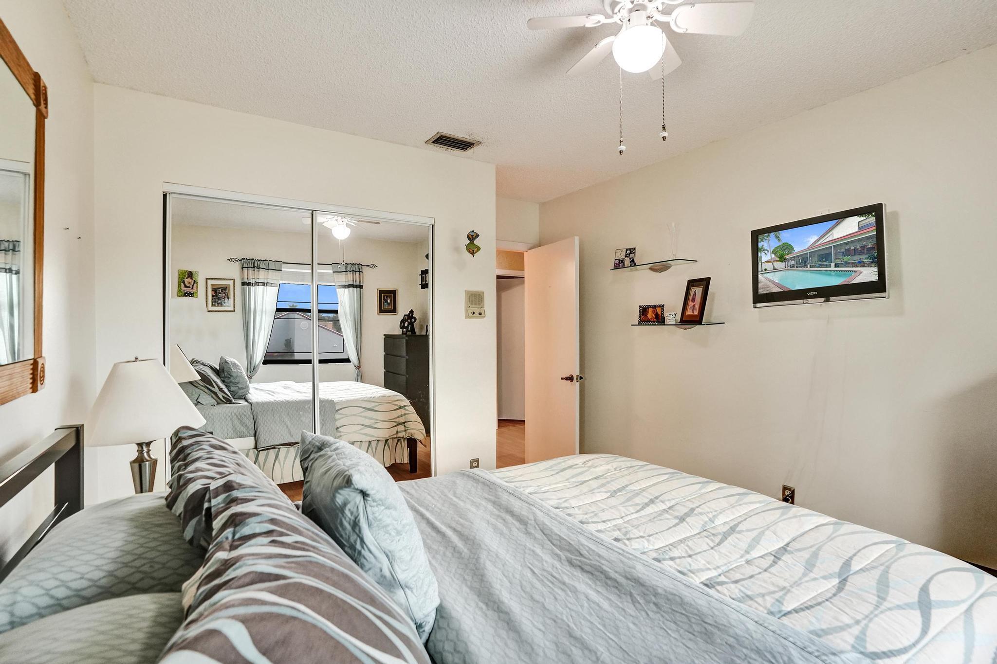 BOULEVARD WOODS NORTH - Residential