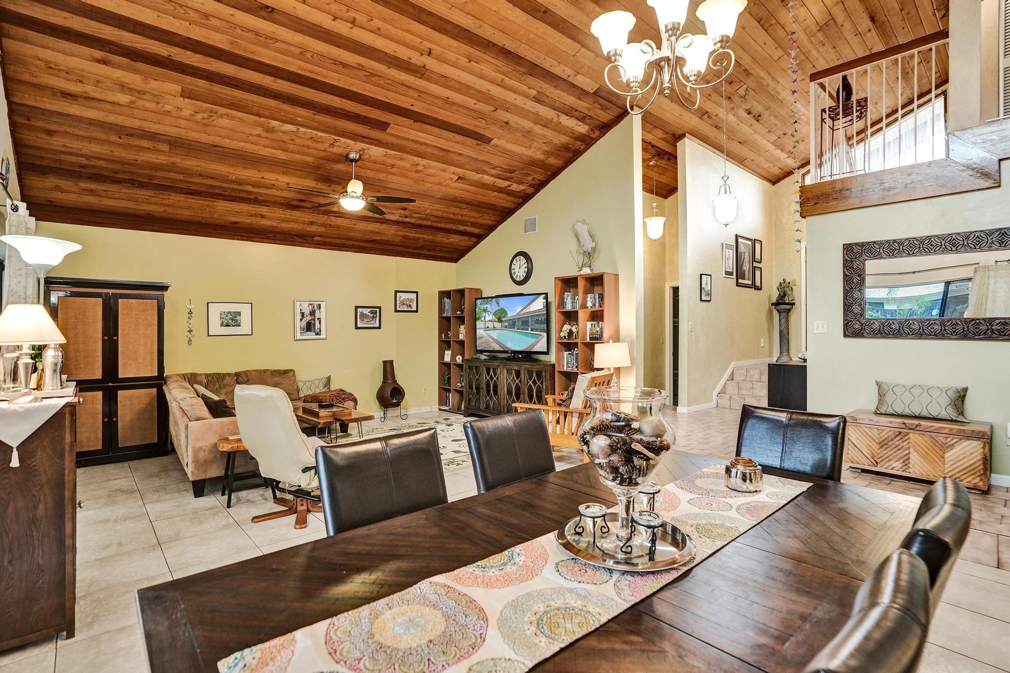 BOULEVARD WOODS NORTH - Residential