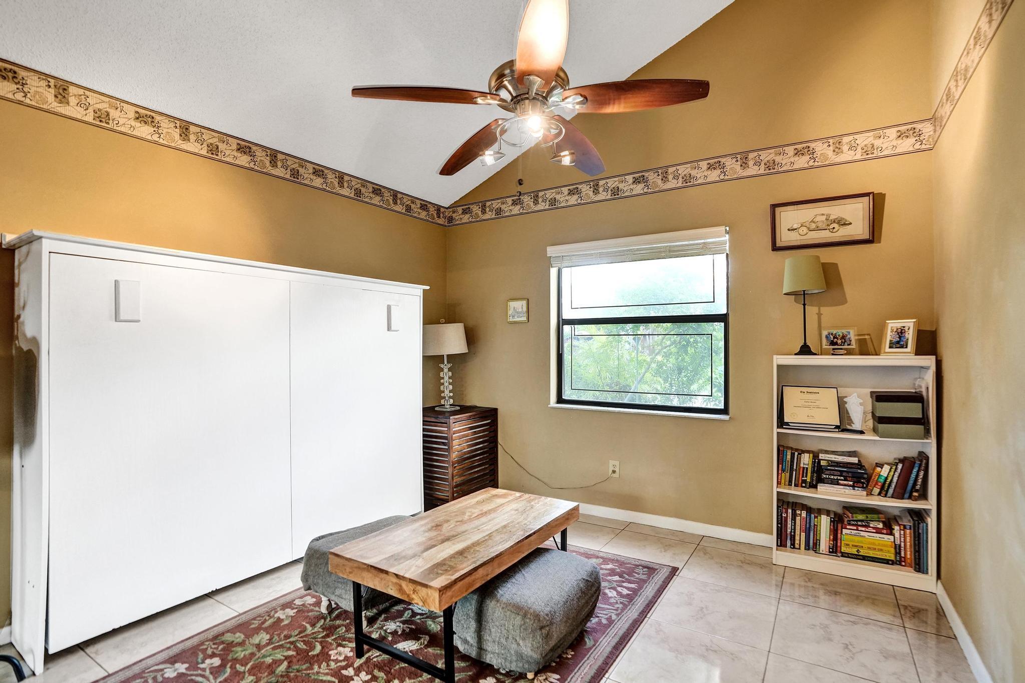 BOULEVARD WOODS NORTH - Residential