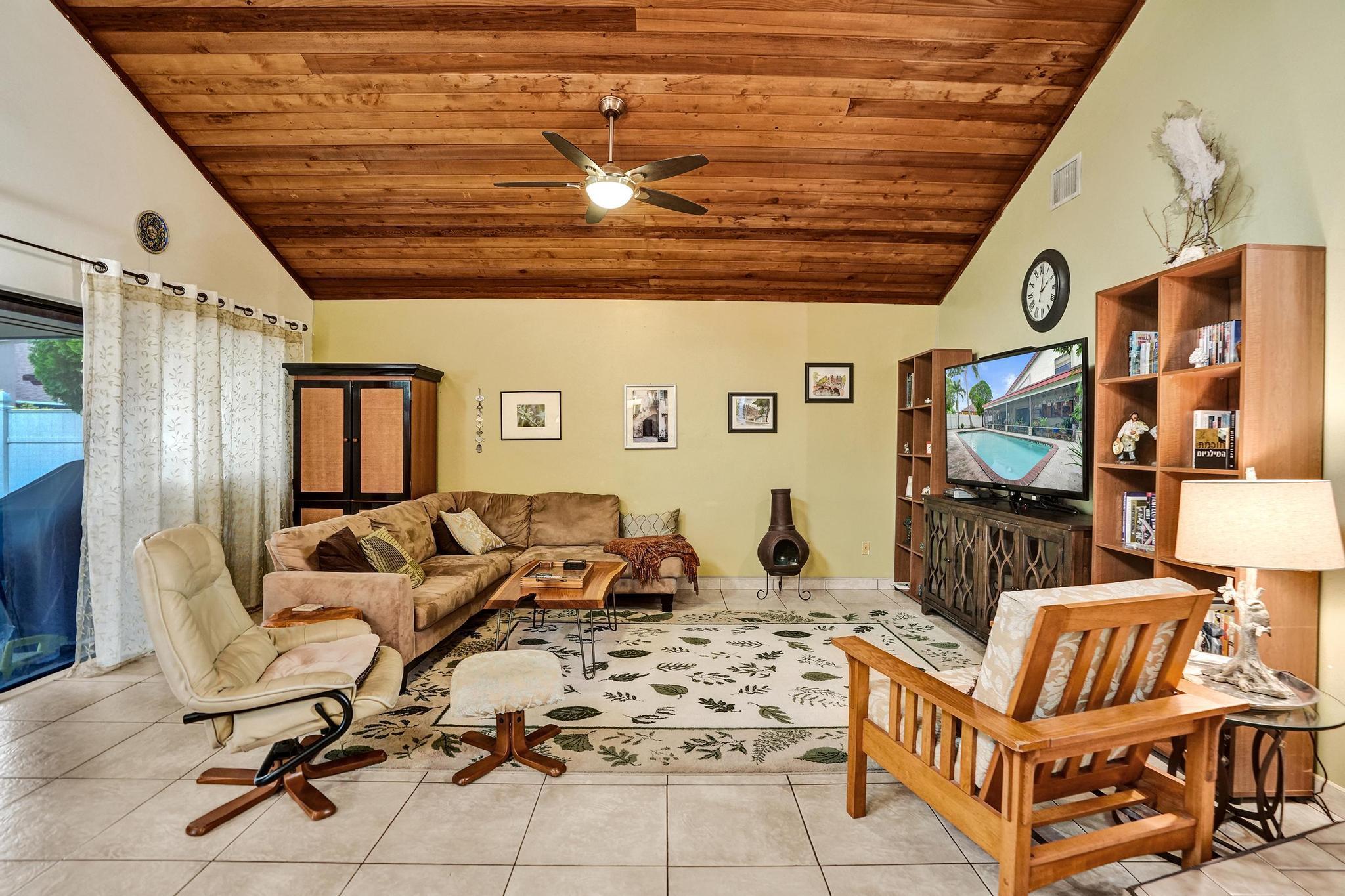 BOULEVARD WOODS NORTH - Residential