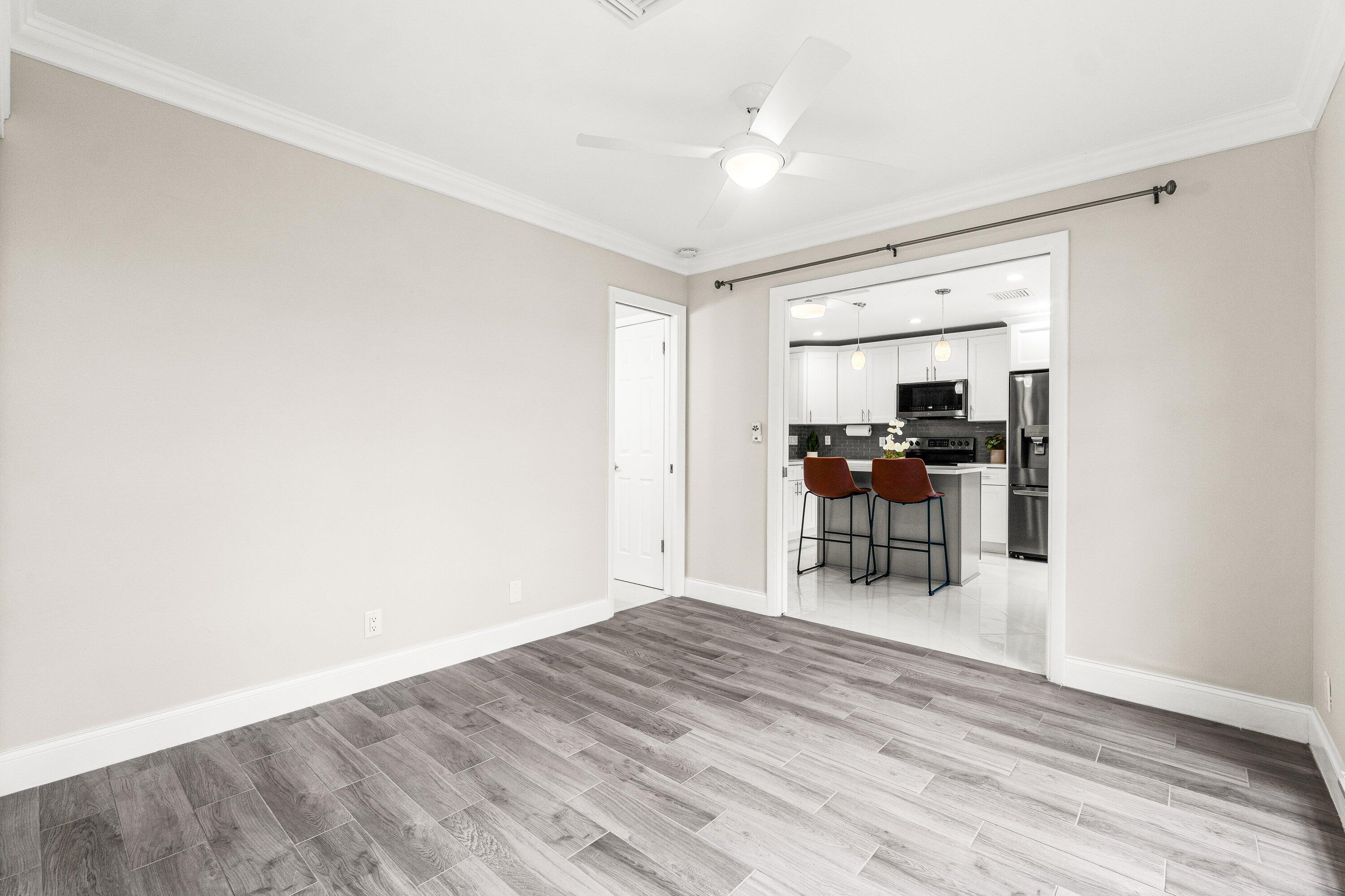 PALM GREENS AT VILLA DEL RAY CONDO II - Residential