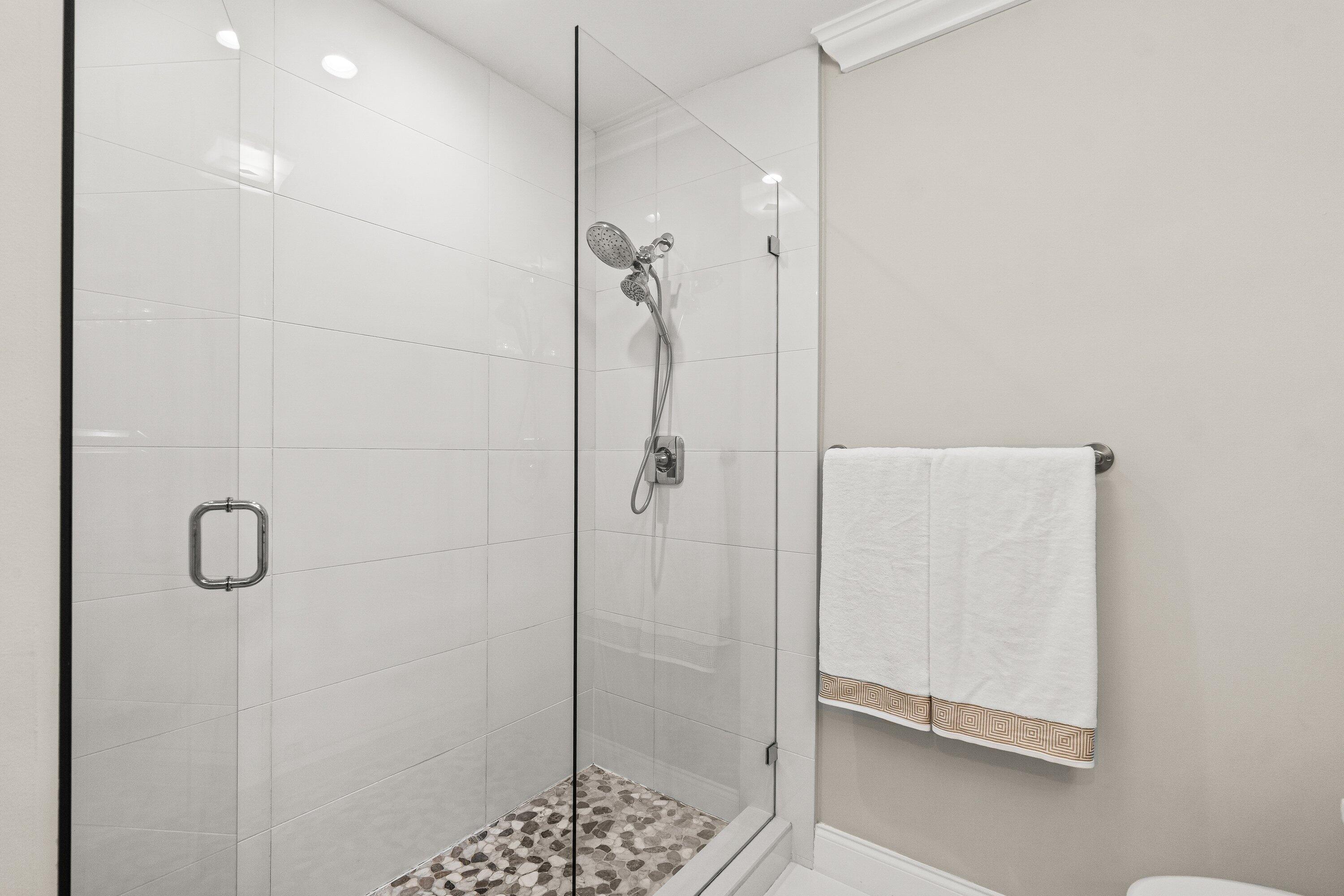 PALM GREENS AT VILLA DEL RAY CONDO II - Residential