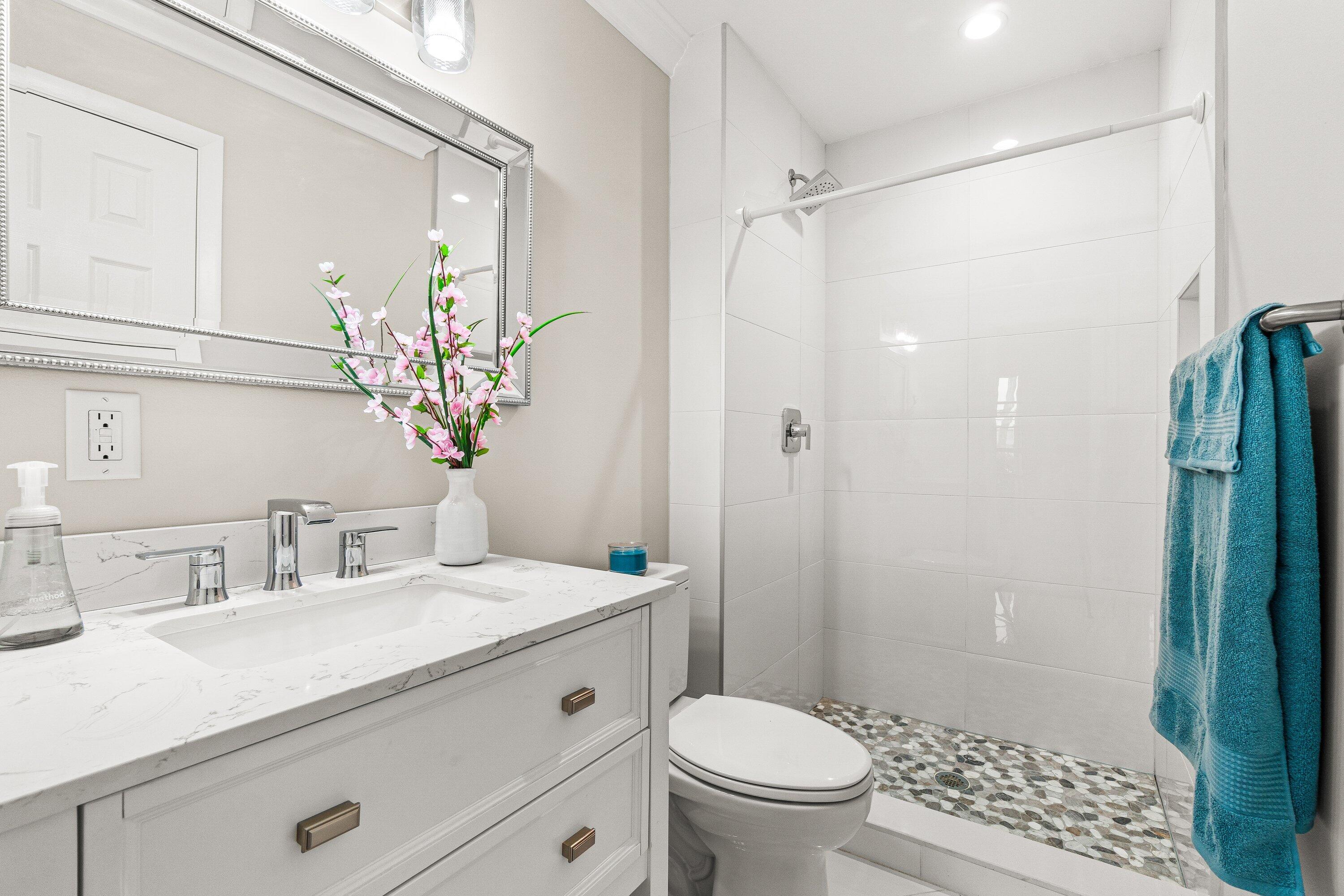 PALM GREENS AT VILLA DEL RAY CONDO II - Residential