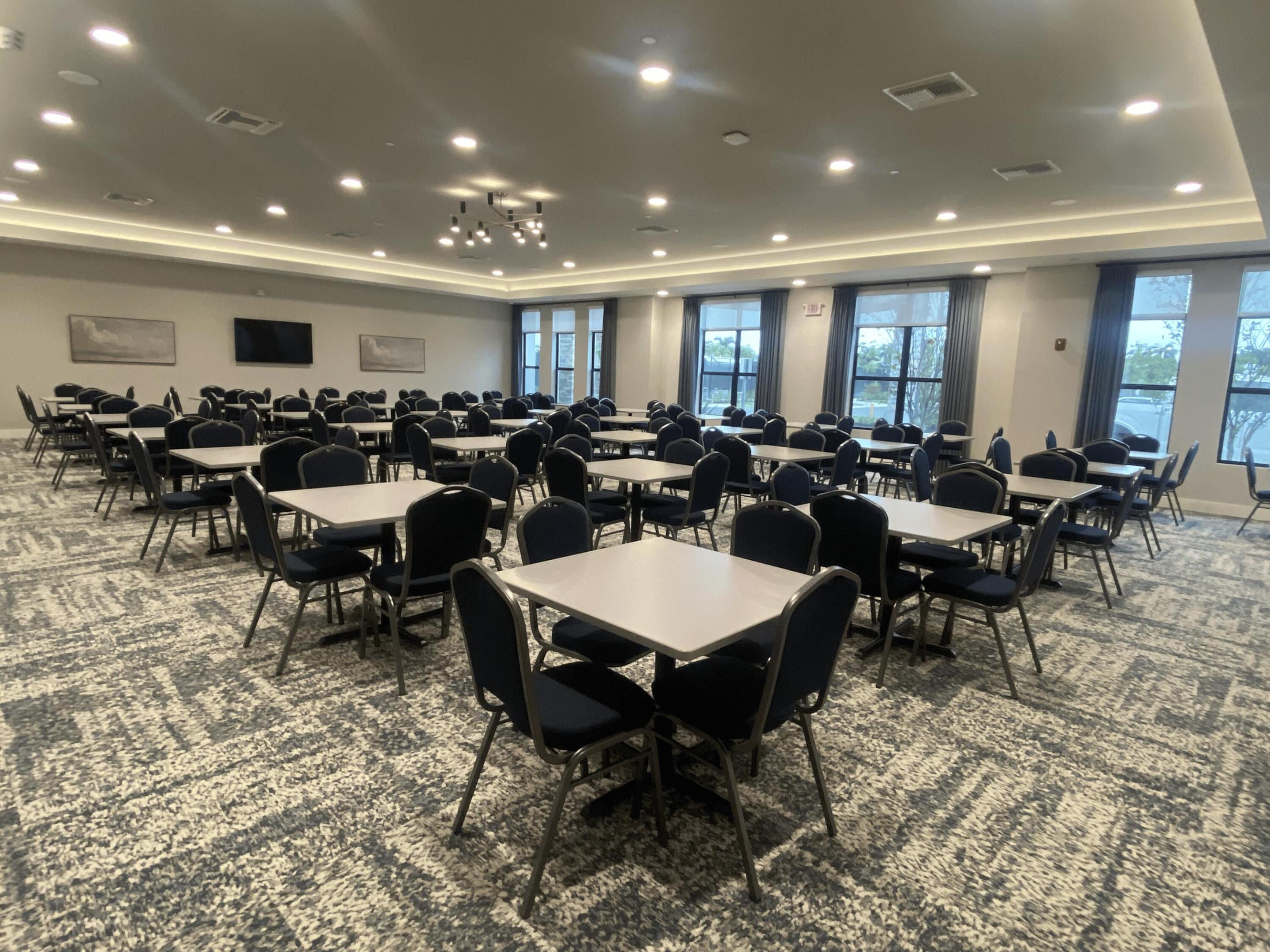 PALM GREENS AT VILLA DEL RAY CONDO II - Residential