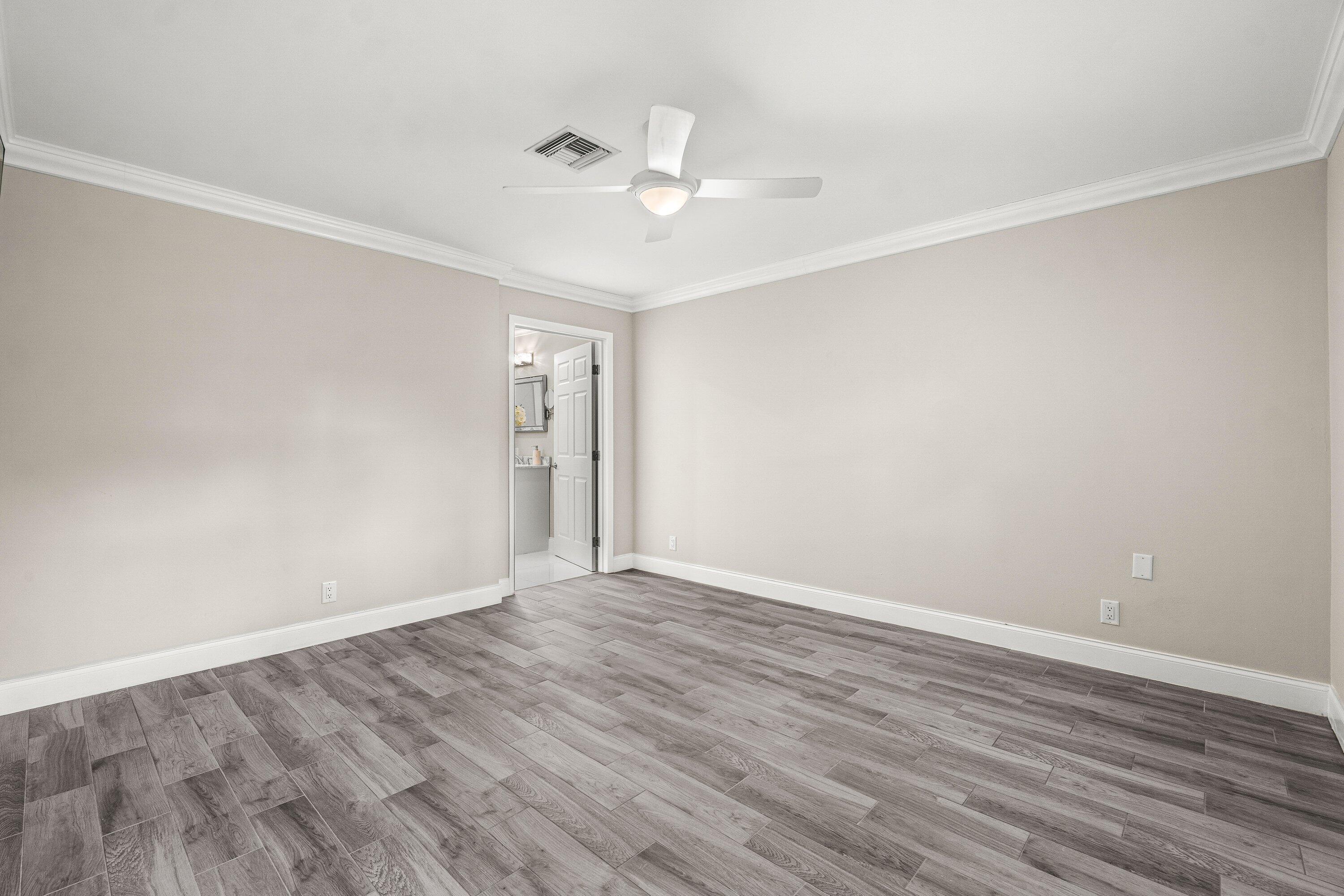 PALM GREENS AT VILLA DEL RAY CONDO II - Residential