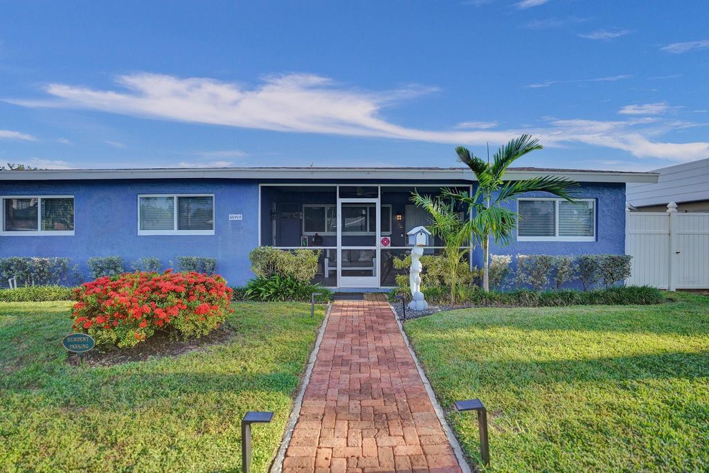 Photo of 1926 NE 7th Street NE #3, Deerfield Beach, FL 33441 (MLS # R11020838)