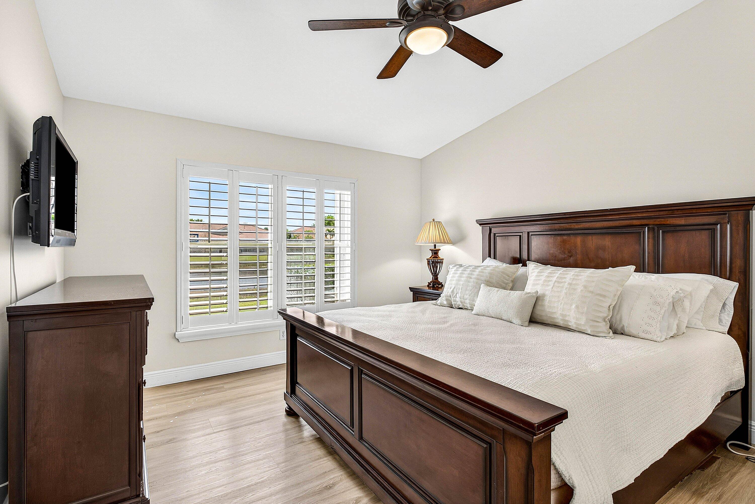 VENETIAN ISLES - Residential