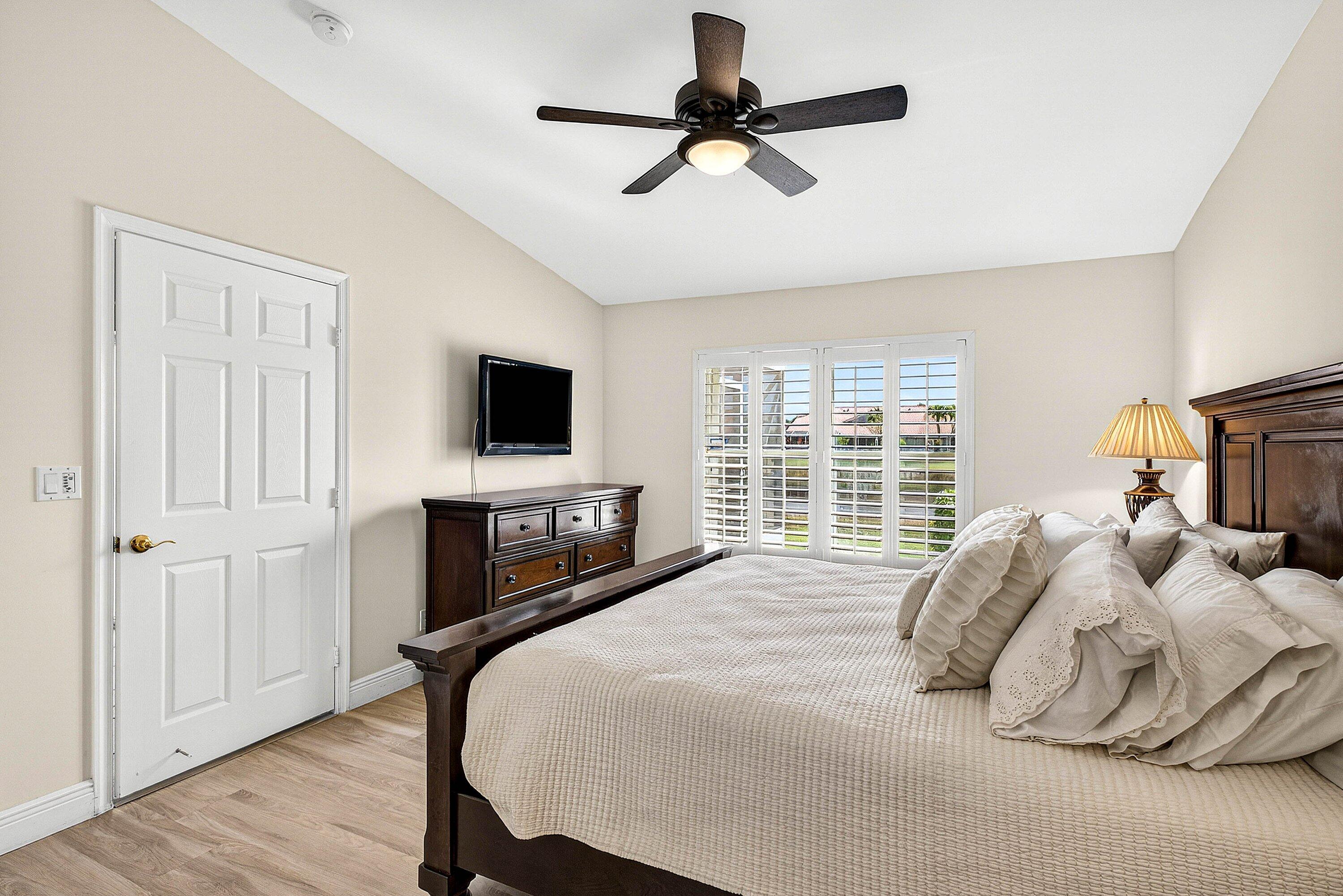 VENETIAN ISLES - Residential