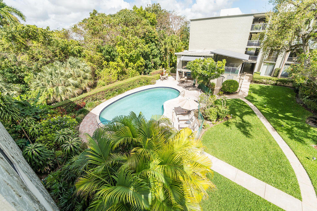 CORINTHIAN GARDENS INC CONDO - Residential