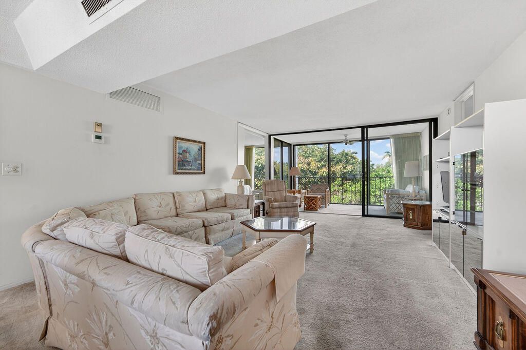 Photo of 501 SW 11th Place #402-a, Boca Raton, FL 33432 (MLS # B26000439)