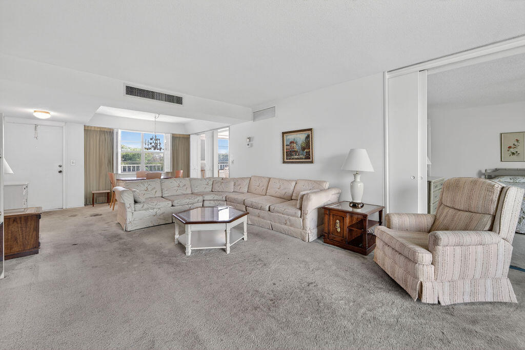 501 SW 11th Place 402-a