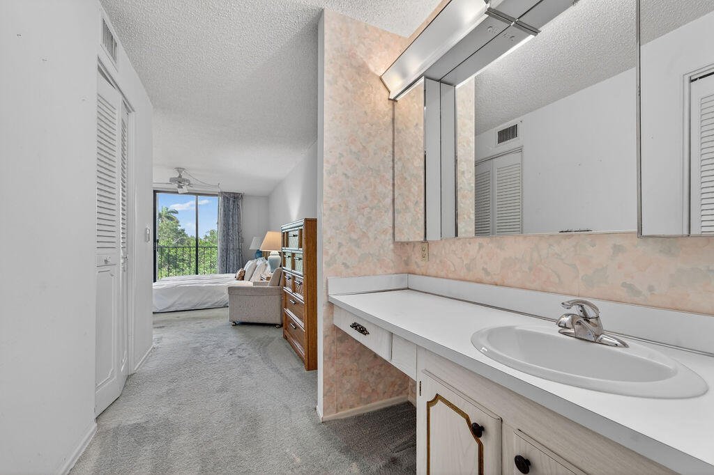 CORINTHIAN GARDENS INC CONDO - Residential