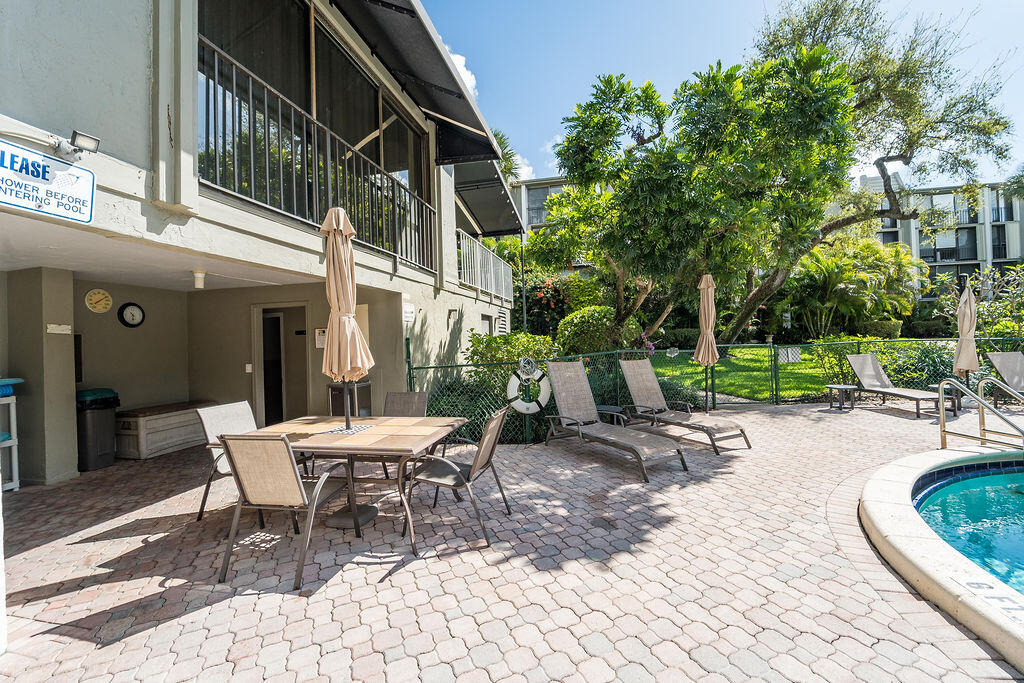 CORINTHIAN GARDENS INC CONDO - Residential