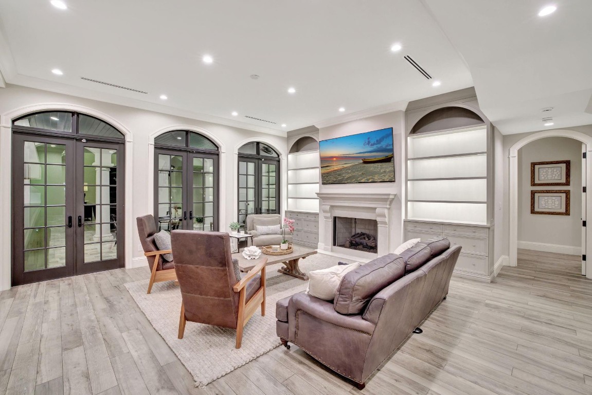 GOULD ISLAND - Residential