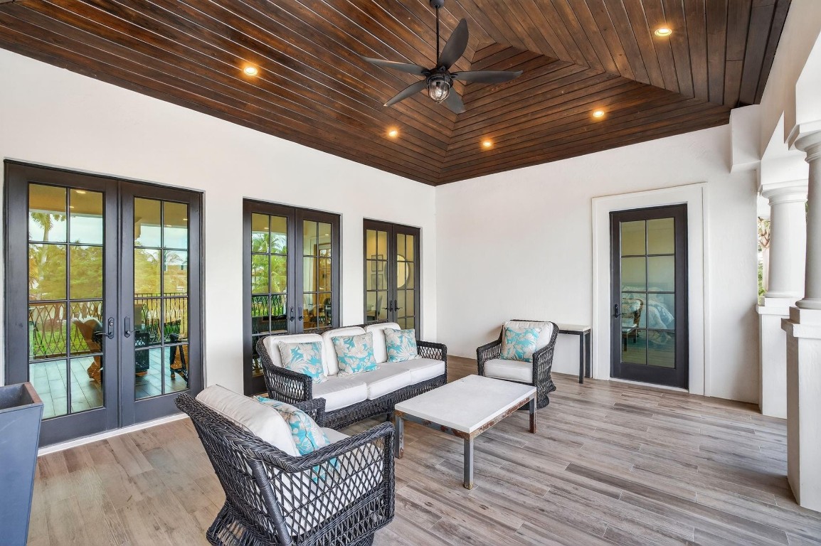 GOULD ISLAND - Residential