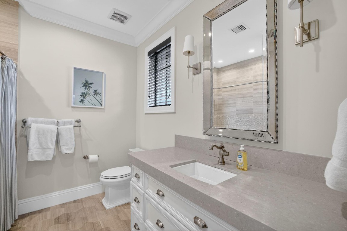 GOULD ISLAND - Residential