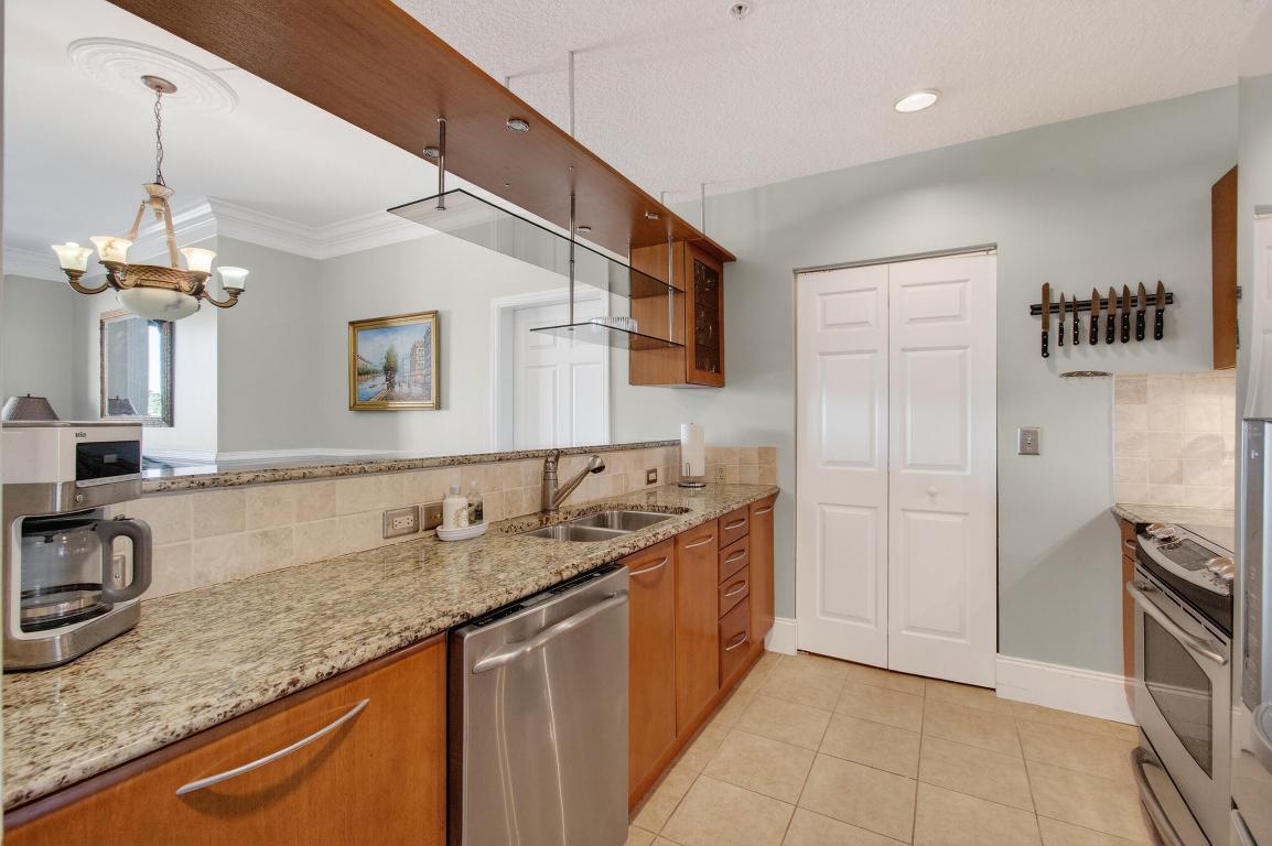 LUCERNE CONDO - Residential