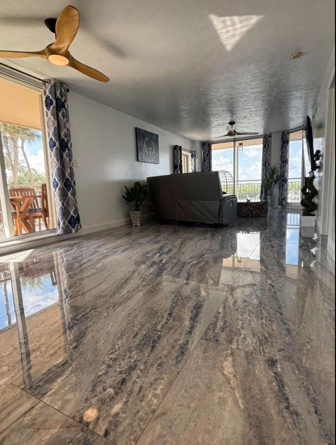 5167 N Highway A1a 201