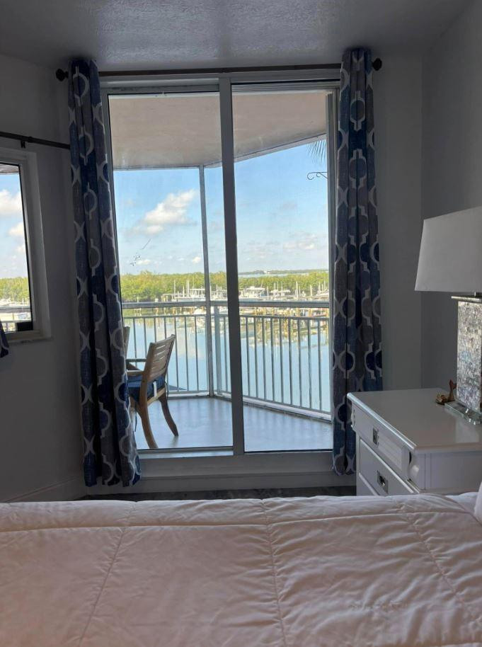 OCEAN HARBOUR TOWER CONDO - Residential