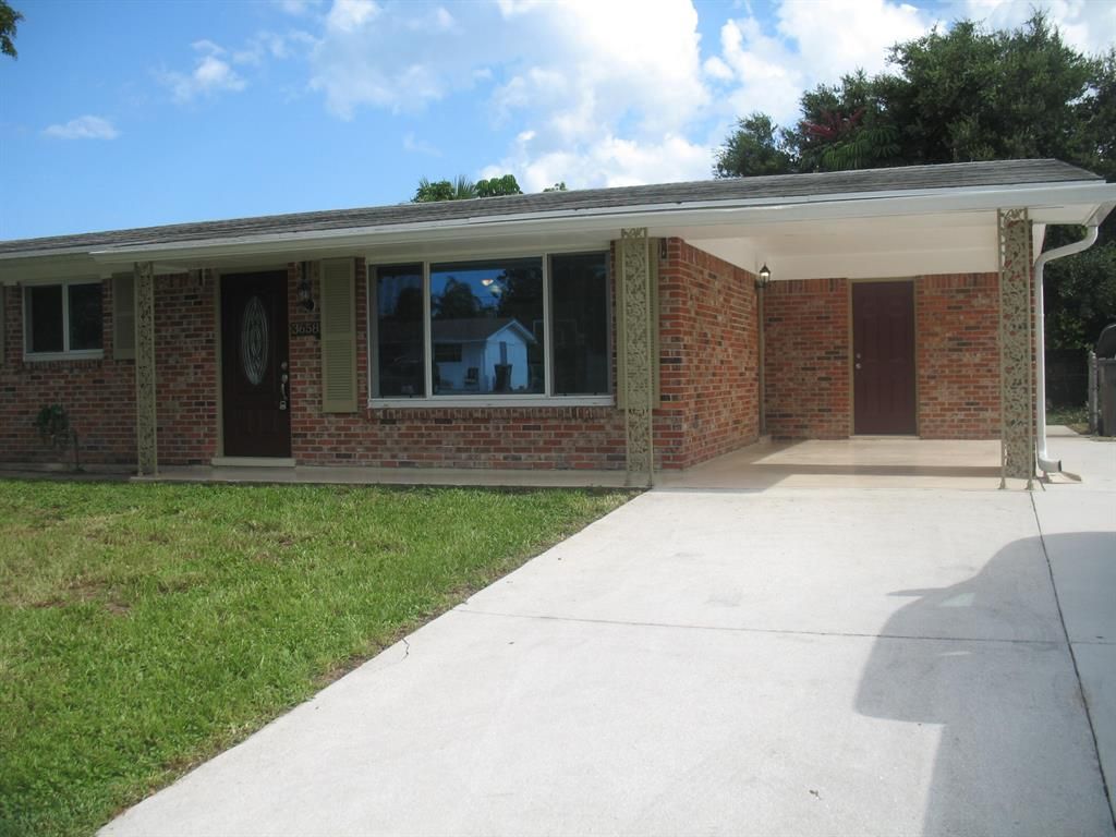 Photo of 3658 Dunes Road, Palm Beach Gardens, FL 33410 (MLS # R10737058)