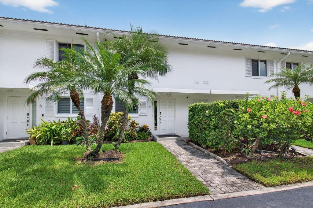 Photo of 130 Andrews Avenue W #4, Delray Beach, FL 33483 (MLS # R11118908)