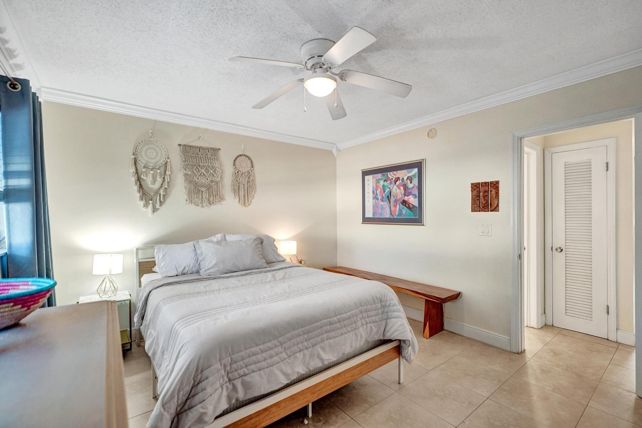 MAYBURY MANSIONS - Residential