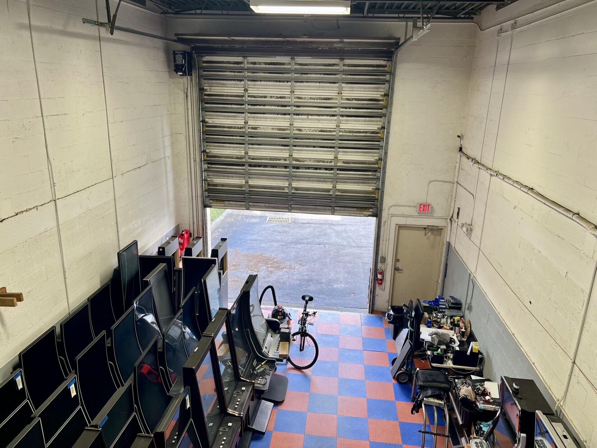 MARGATE COMMERCIAL CENTER - Commercial Sale