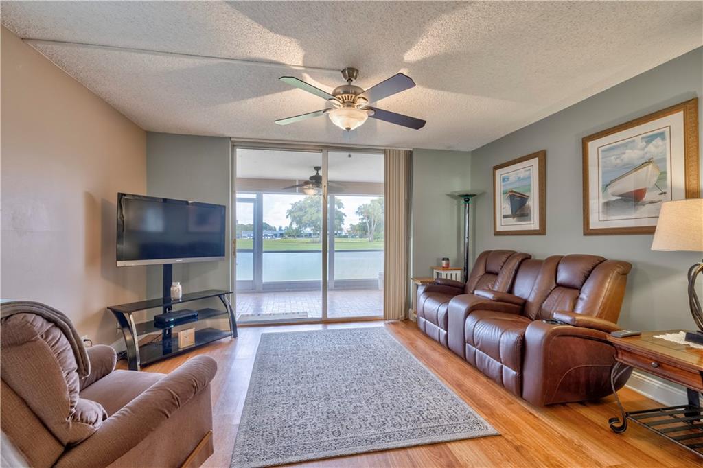 Palm Springs 2 - Residential