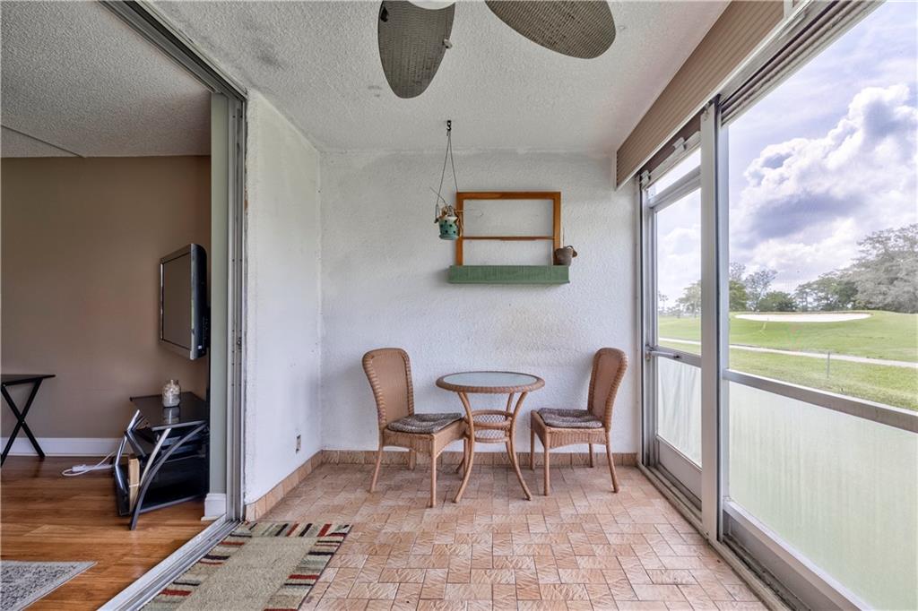 Palm Springs 2 - Residential