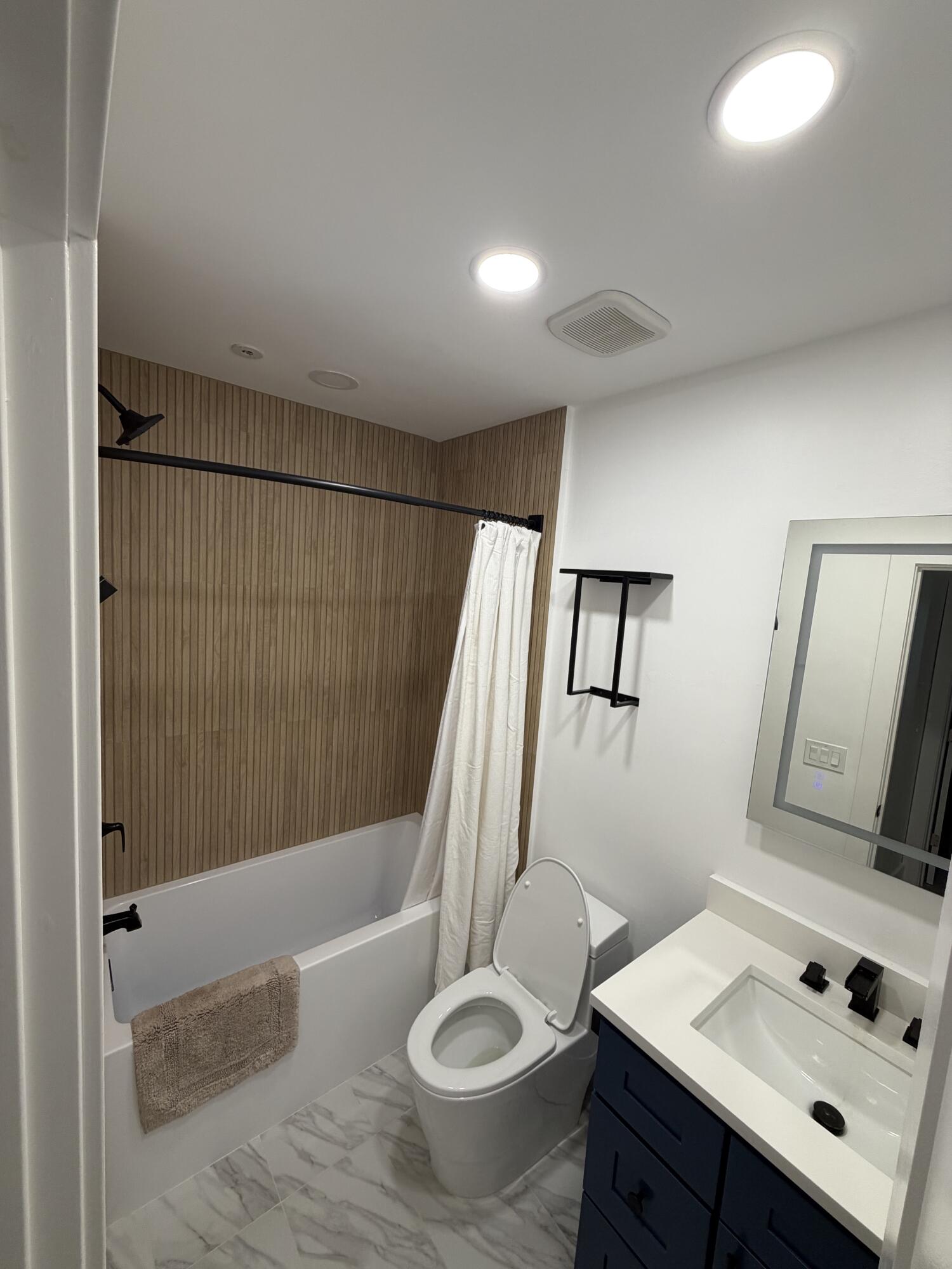 GOLDEN ARROW CONDO - Residential