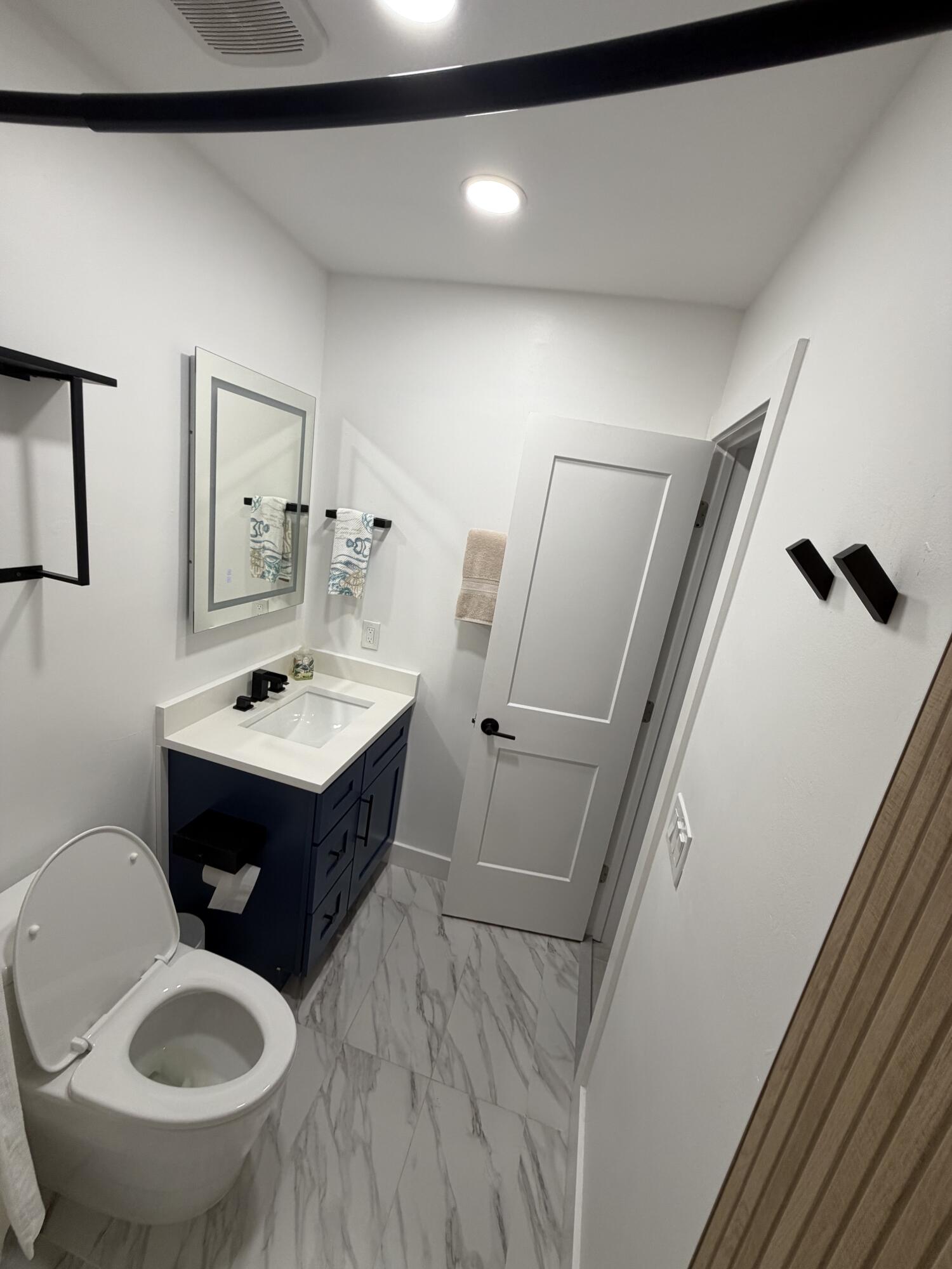 GOLDEN ARROW CONDO - Residential