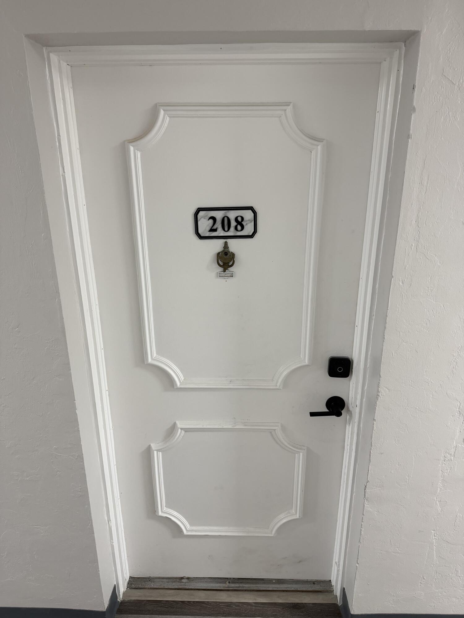 GOLDEN ARROW CONDO - Residential