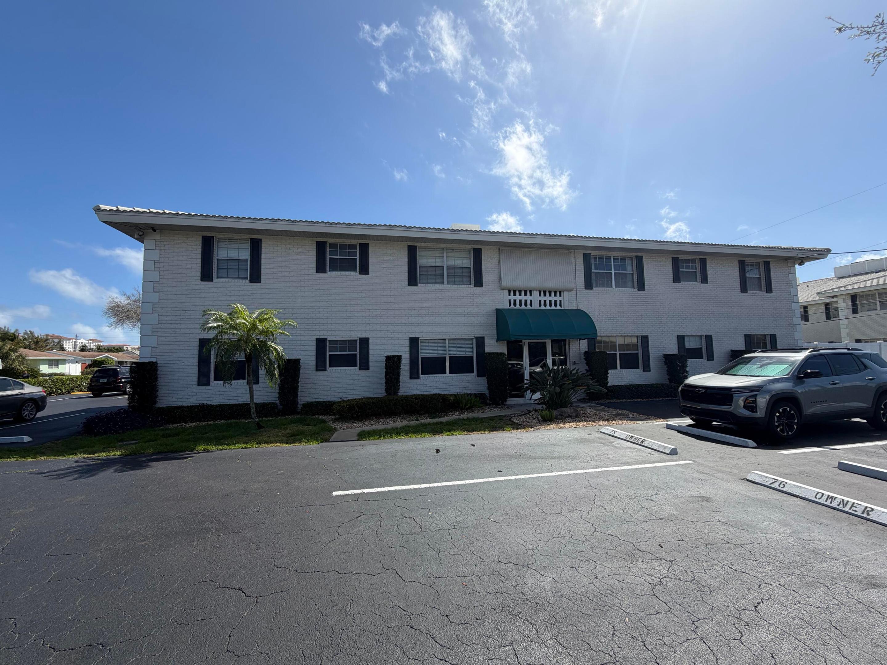 GOLDEN ARROW CONDO - Residential