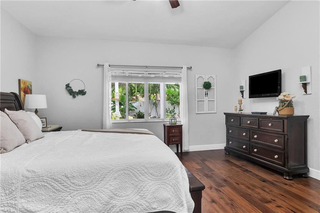 Olympia & York Residentia - Residential