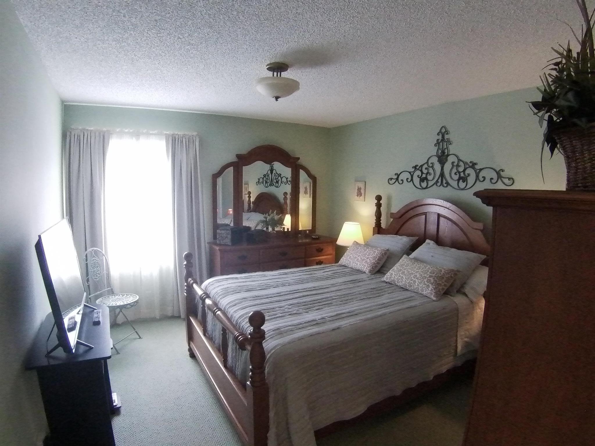 KINGS POINT CAPRI CONDOS - Residential Lease