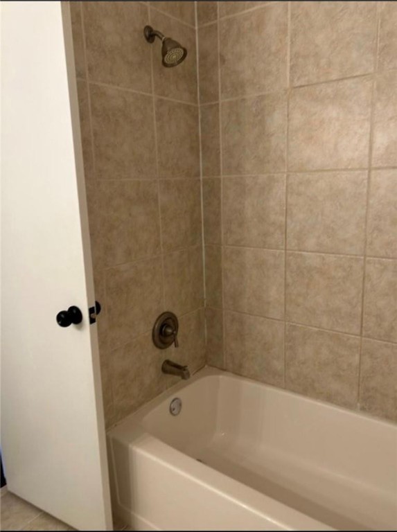 HOLLYWOOD GARDENS 1 CONDO - Residential Lease