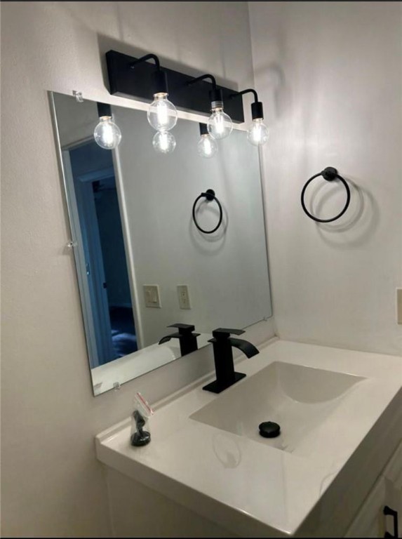 HOLLYWOOD GARDENS 1 CONDO - Residential Lease