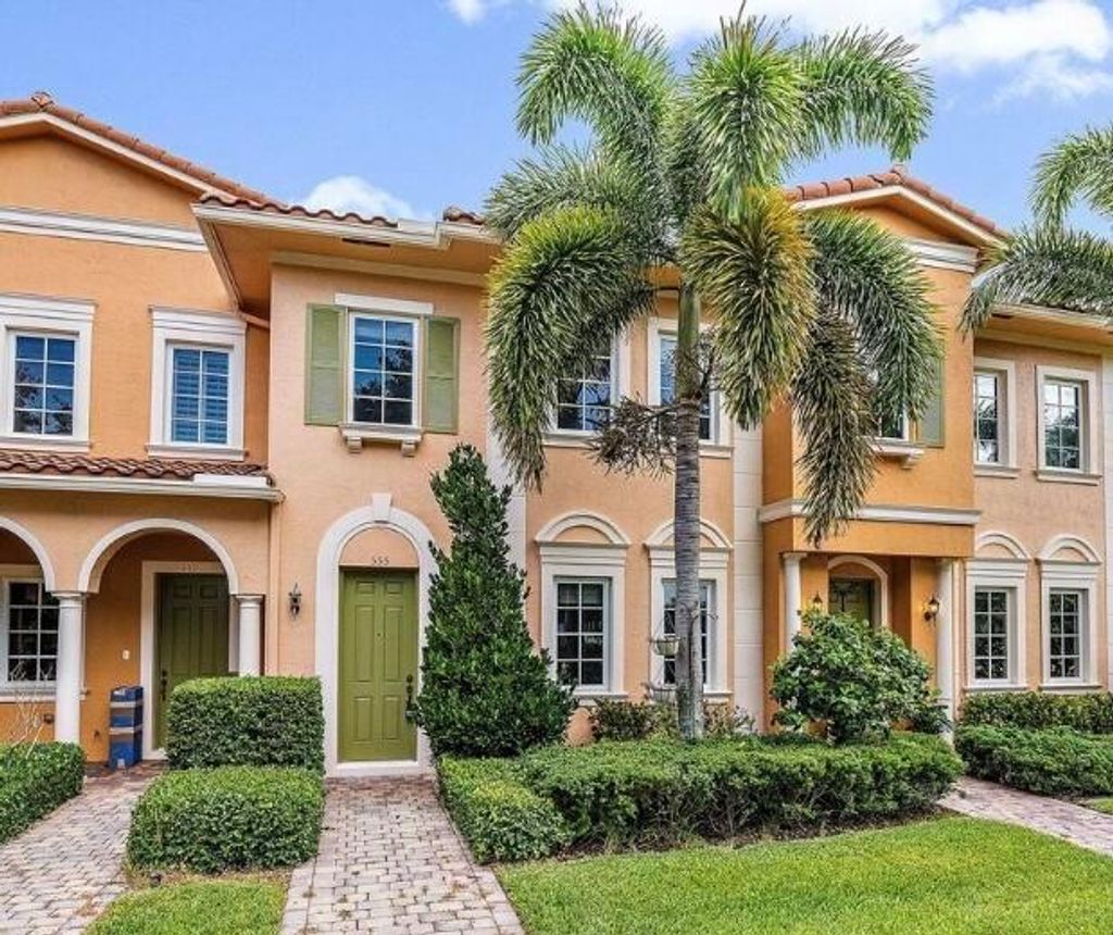 Photo of 555 Dakota Drive, Jupiter, FL 33458 (MLS # R10816043)