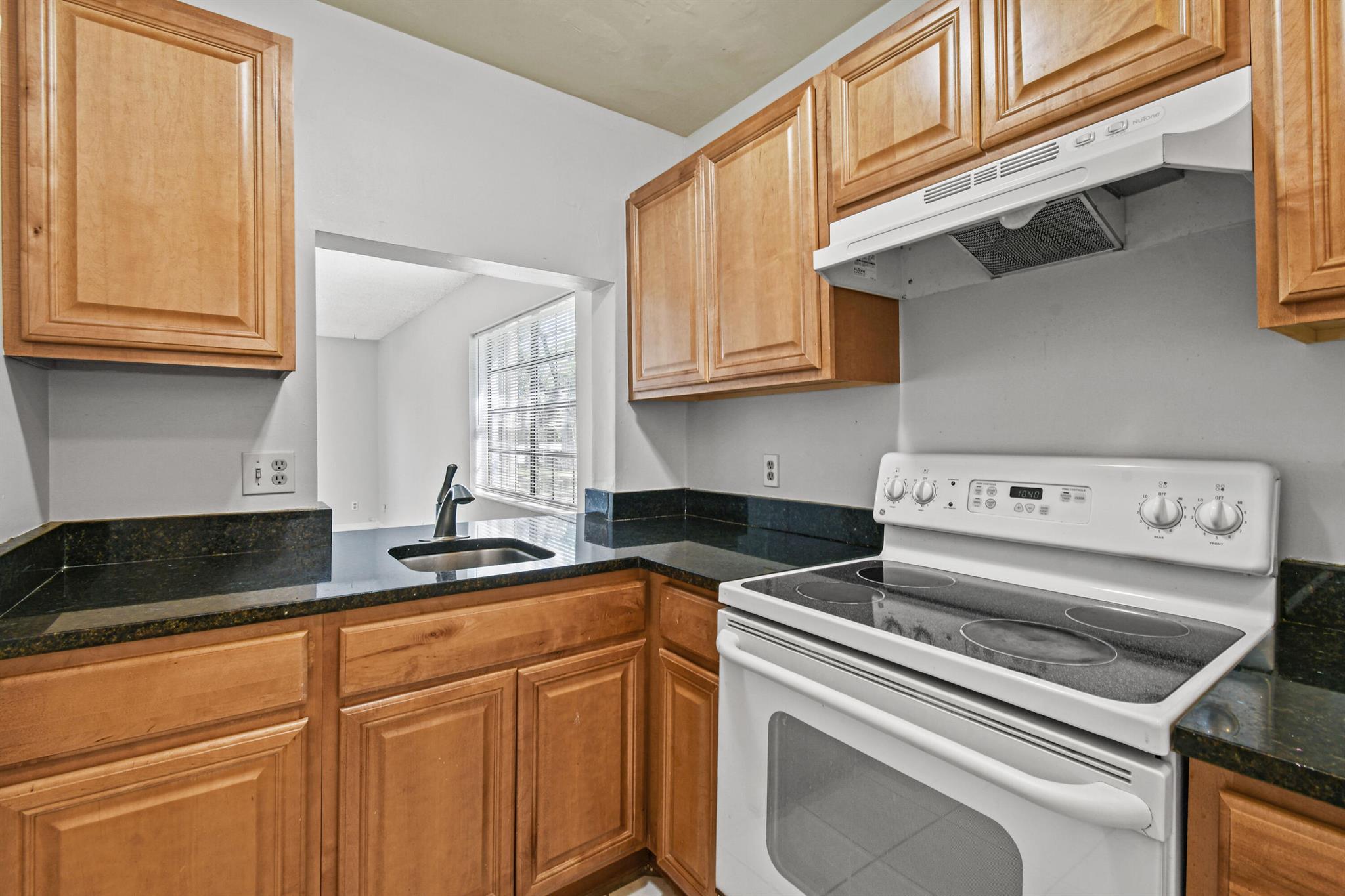 Georgetown Place Ph 01 & - Residential Lease