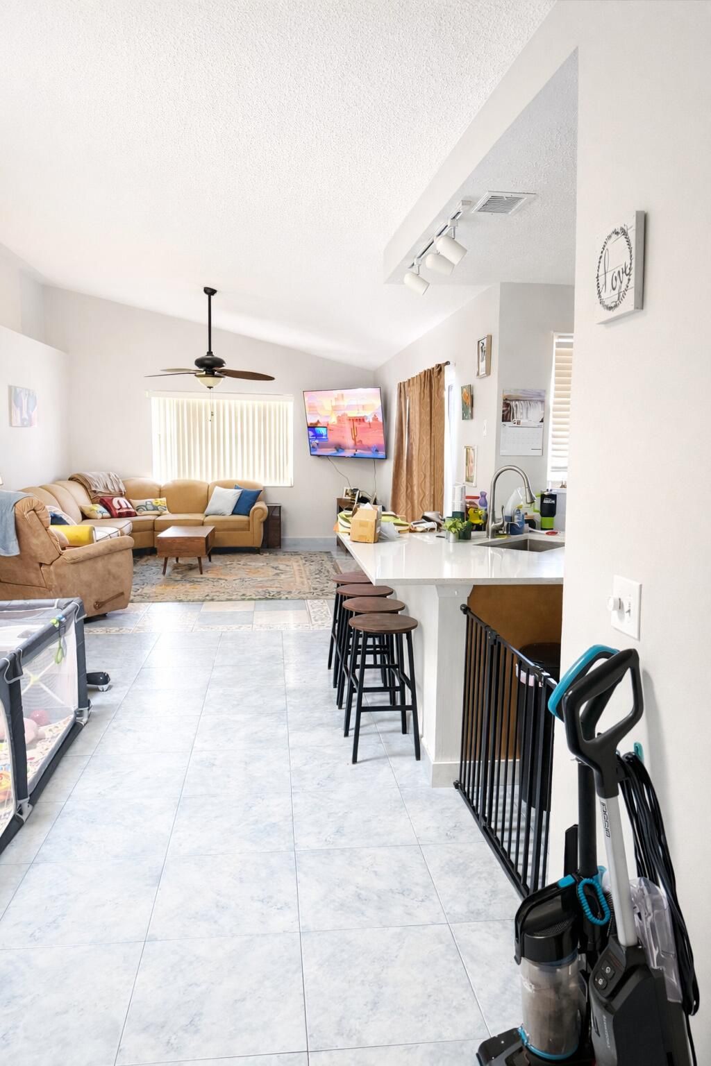 Photo of 901 SW Gaitor Avenue, Port Saint Lucie, FL 34953 (MLS # B26004566)